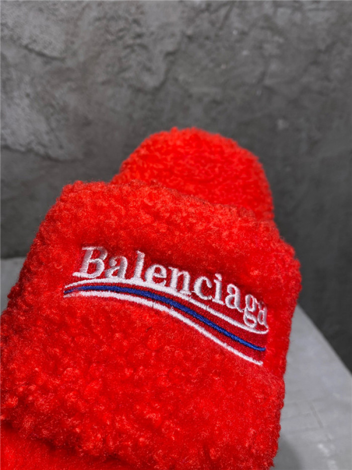 BLCG SLIPPERS