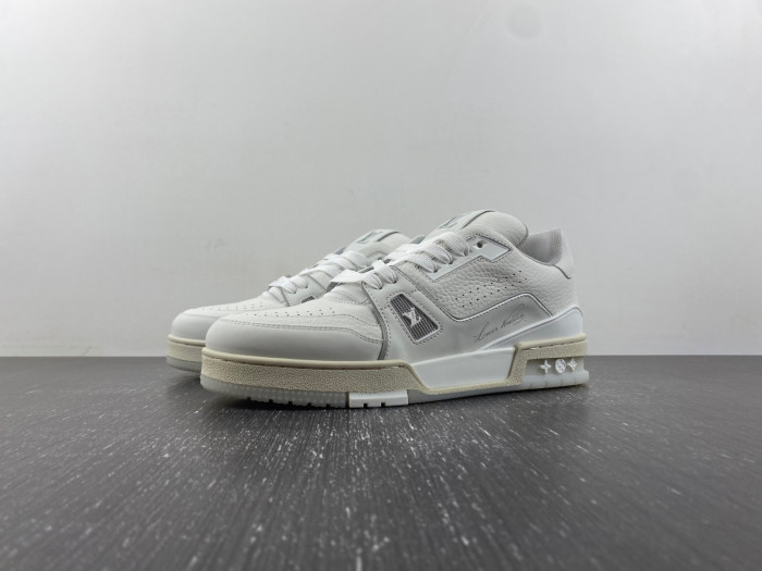 LV SNEAKER LOW   120401
