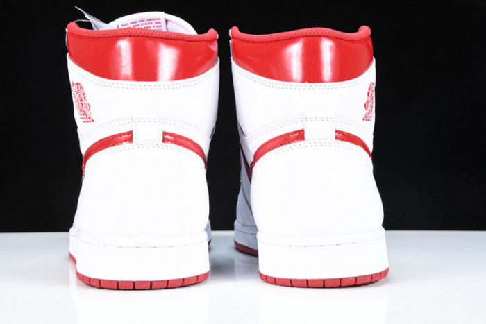 AIR Jordan 1 Retro Metallic Red (2017) 555088-103