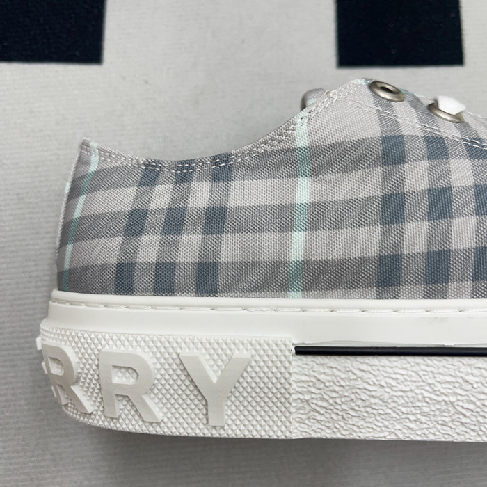 BUR  SNEAKER