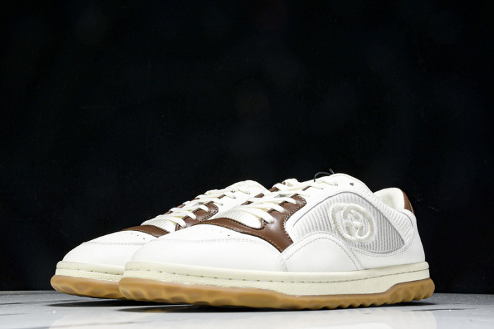 Gv*c sneaker