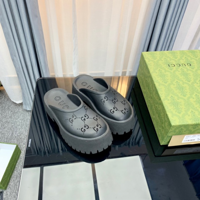 Gv*c slippers