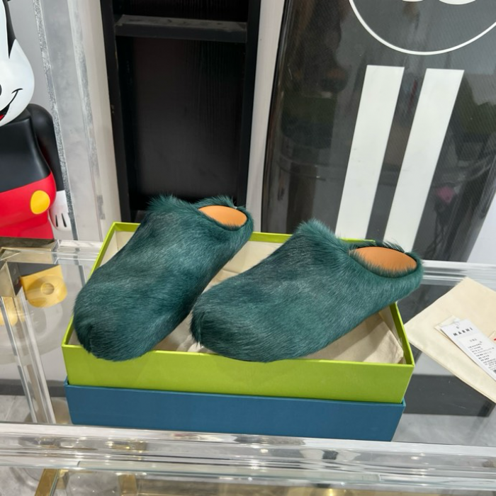 MARNI *  070811