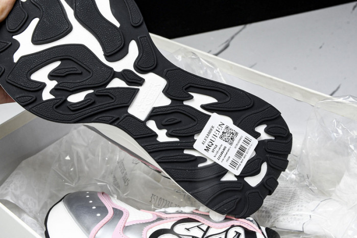 MQ Sneakers