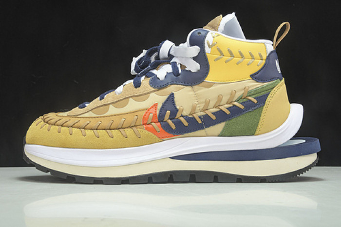 Sacai x Jean Paul Gaultier x Nk VaporWaffle DH9186-200
