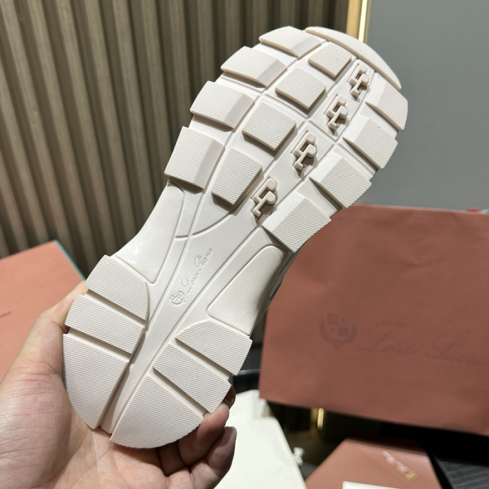 L0R0 P1ANA SNEAKER