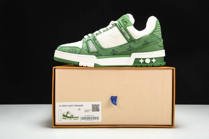 LV SNEAKER LOW YEE-003