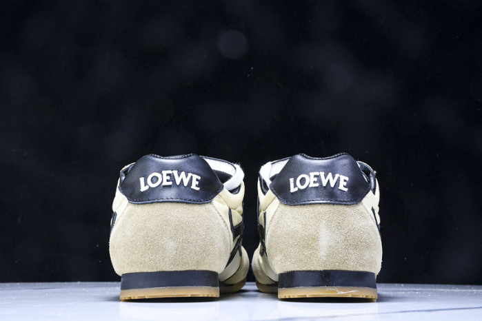 L*0ewe Ballet Runner  LW-FOR11