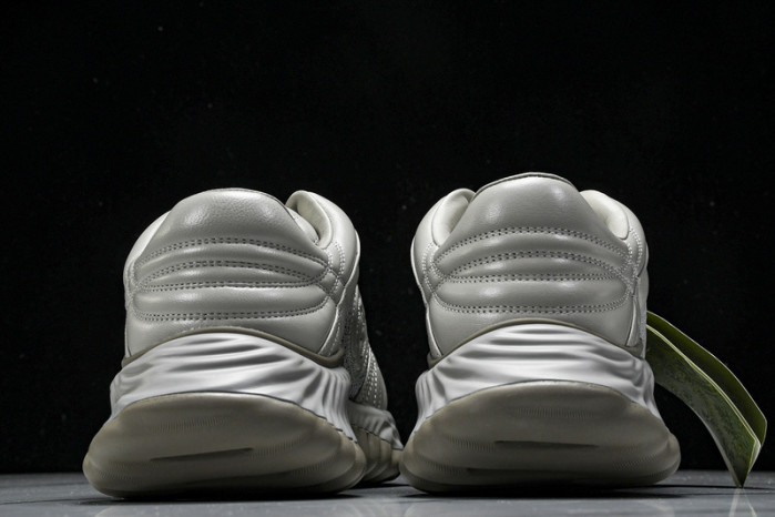 Gv*c ripple sneaker