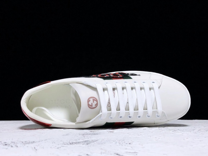 Gv*c ace embroidered low-top sneaker white with snake