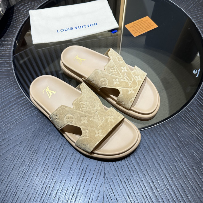 LV SLIPPERS