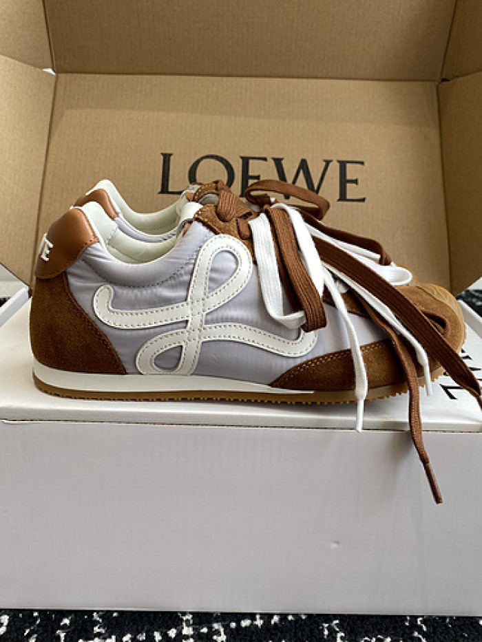 L*0ewe Ballet Runner LW-FOR18