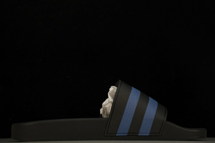 Bv*b*rry slide