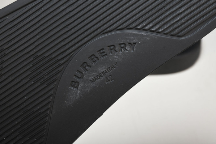 Bv*b*rry slide