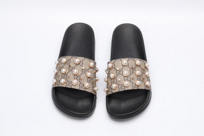 Gv*c slippers