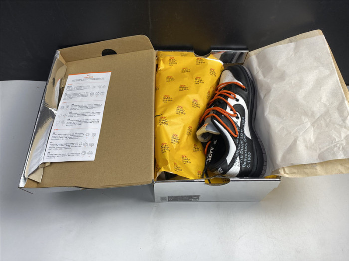 OF x Nike Dunk Low CT0856 -001