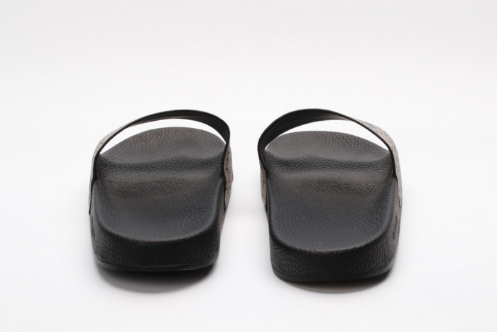 Gv*c slippers