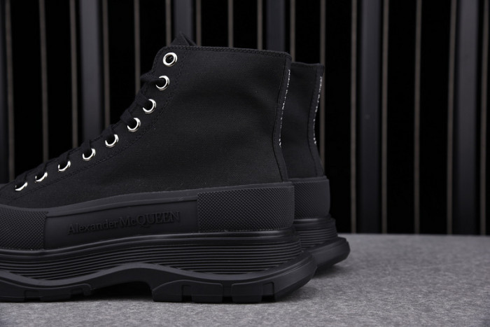 MQ Sneakers