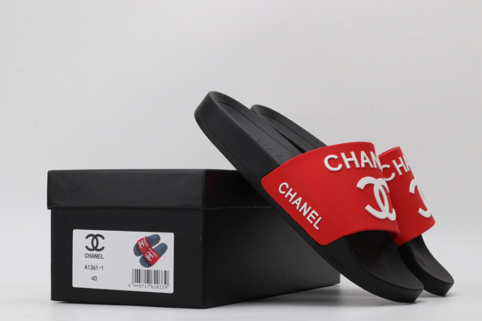CH*NEL SLIPPERS