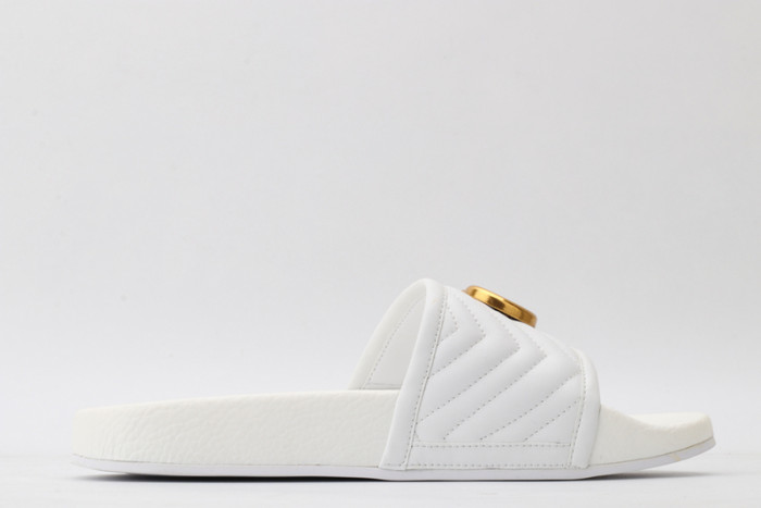 Gv*c slippers