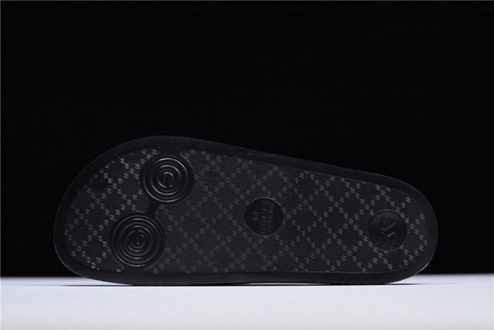 Gv*c slippers